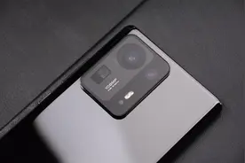 小米MIX4真机图赏，Unibody全陶瓷还是白色更好看图片