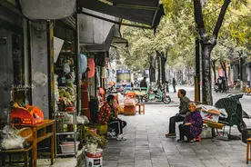 实拍荆州古城：充满烟火气的湖北荆州，居然是一座六国旧都图片