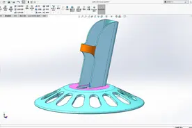 用SolidWorks画的薄壁练习图，过程很简单图片