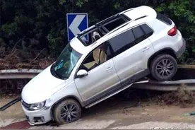 汽车出现4种情况时，就是刹车失灵的前兆，这是汽车在提醒你呢图片