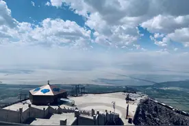 打卡内蒙古乌海，看itc冰屏“黑科技”点亮成吉思汗博物馆图片