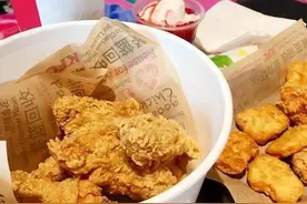 泰国肯德基，美国肯德基，中国肯德基，没有对比就没伤害，太扎心图片