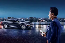 siri/高德/酷狗……多合一，这个智慧车联系统很上头图片