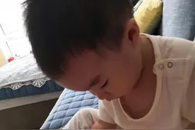 奶爸分享1岁之前的宝宝喜欢看的绘本故事书！图片