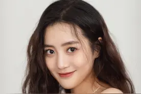 王梓薇，影视女演员，被誉为“能量少女”图片