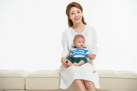 35岁的丈夫，爱上47岁身价千万的妻子，他们的婚姻靠什么图片