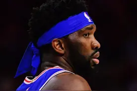 NBA禁止穿戴的装备：詹姆斯戴黑色面具被禁，AJ1禁穿成传奇故事图片