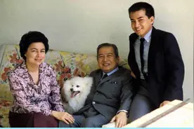 西哈努克国王的儿孙颜值在线，比泰国王室的成员漂亮多了图片