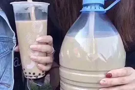 1天10杯！深圳一男子奶茶当水喝住进ICU，颅内长出血栓图片