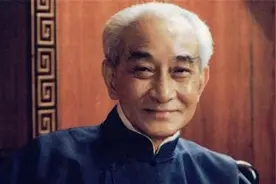 南怀瑾：我曾在四川求仙问道，有人挥手成剑，松树应手而倒图片