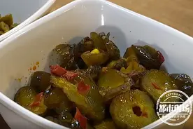 吓人！女子吃完腌黄瓜不能动了！当心这种身边的毒素图片