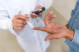 高血糖人群的脚上出现这3个表现，情况并不乐观，说明有并发症了图片