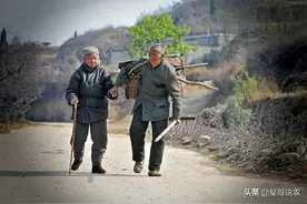 农村老话“老人长寿克子孙”，有没有道理呢？图片