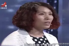 女员工和老板娘吵架，骂老板娘“黄脸婆”，老板却跑去安慰女员工图片