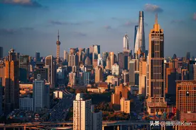 一座被称为“开瓶器”的大楼，高度近500米，背后还有些神秘传说图片