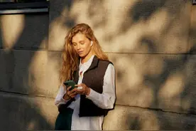 女人变得越来越优秀的迹象：安静而不争图片