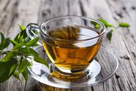 有高血压的人喝茶，能降低血压还是升高血压？要看具体怎么喝图片