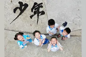 六一来啦！防侵害版《少年》温暖开唱！快转给你家北鼻一起唱吧！图片