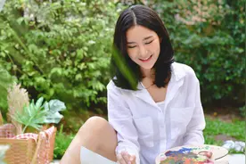 26岁的女人，嫁给56岁的大叔：我是心甘情愿，可是生活苦不堪言图片