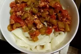 西红柿扁拉面，家常做法来挑战，平时不吃想念它，常常吃它不厌烦图片