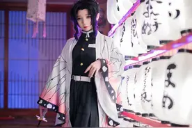 鬼灭之刃：蝴蝶忍cos，神级还原动漫原画，炭治郎真是有福气！图片