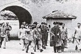 蒋介石起家的第1军，淞沪会战中伤亡十之八九，官兵几乎换了两茬图片