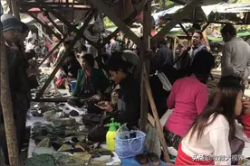 10年前富商捡漏一块石头，放话切开能赚50亿，至今无人敢接手图片