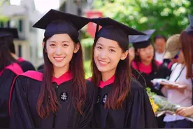 大学生别光顾着玩，在校期间拿到这4个证，毕业后找工作有用处图片