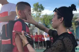 资深幼师透露：来幼儿园第一天就不哭的孩子，通常来自于4种家庭图片