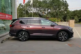 揽境数字化液晶仪表图片