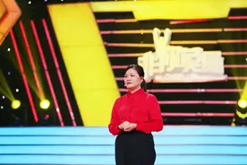 执教十二载为子离职，女教师重回职场能否再登讲台？图片