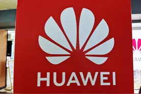 9大高校校长齐聚华为，任正非：光刻机“卡脖子”的事你们别管图片