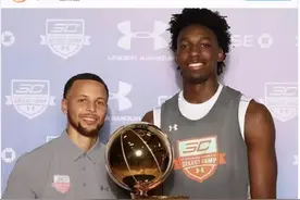 新秀小传｜状元身边为何有两幅画像？6号秀竟已是B站UP主图片