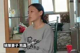 错换人生至今，呈现出了两个极端画面，投射各自的辛酸和无奈图片