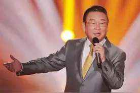 上"十大欠钱名人榜"的蒋大为耍了两个小聪明，国内国外"名利双收"图片