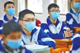 1071万高三考生集体延考：孩子，你终将发现高考的秘密。图片
