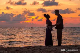 70多岁老汉迎娶柬埔寨20岁美娇妻，网友：老牛吃嫩草图片