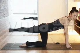 翘臀真不是“撅”出来的，两个动作让你练出真翘臀！图片