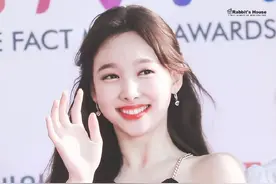 林娜琏，兔牙甜甜的可爱图片