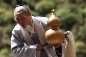被玩坏的易经玄学：那天我遇到了一个大师图片