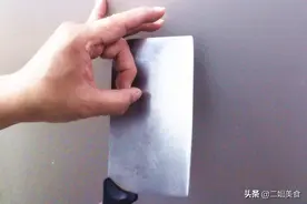 买菜刀时，只需要敲击一下，好坏菜刀一下子就能区分，别乱买图片