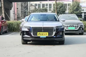 详解红旗H9，超5米长，配置豪华，能硬刚BBA？图片