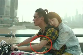 《少年的你》曝光全新海外海报 小北竟然变壮北？图片