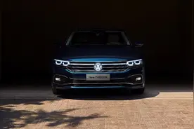 2021款大众辉昂到店实拍！增加空气悬架，能够竞争宝马5系？图片