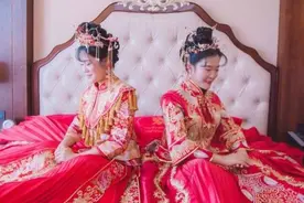 双胞胎娶双胞胎，而且同时分娩，看清孩子后家人感慨：甜蜜的负担图片