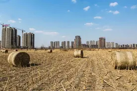 一线城市频现土地流拍，房企“集体躺平”，地主家也没余粮了？图片