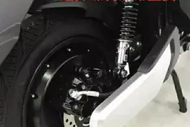 购买电动车到底是选择碟刹好还是鼓刹好呢？师傅用多年经验分享图片