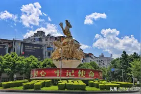 中国另一个春城，四季花开空气好，长夏无冬，养老性价比高图片