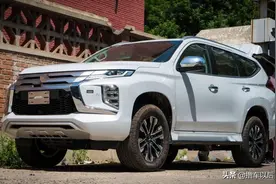 整车进口帕杰罗.劲畅，V6大自吸+两把锁+超选四驱，不足29万起售图片