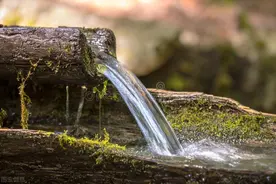 山上为何有流不完的水？山顶一直在下雨？一口气搞懂水的大小循环图片